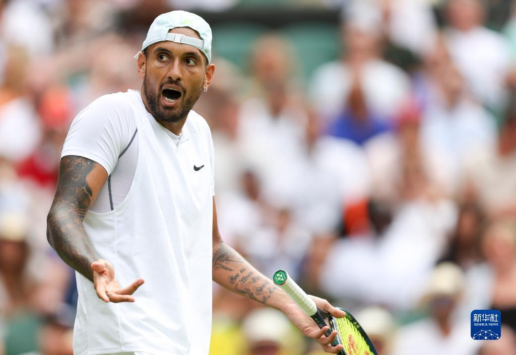 被瞬间抢断 被瞬间抢断